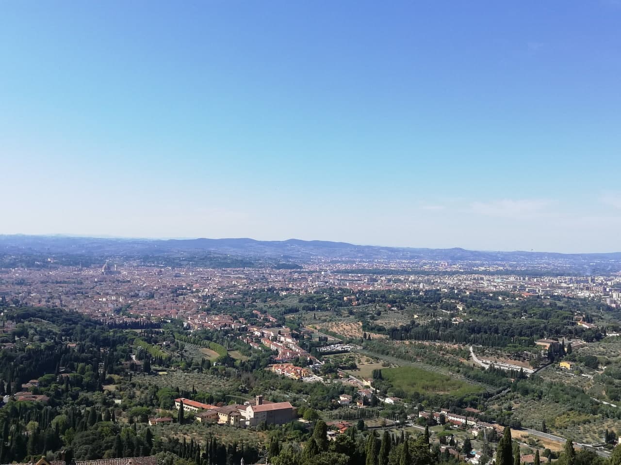 Fig. 1. Panorama su Firenze dalla terrazza di via di San Francesco, Fiesole